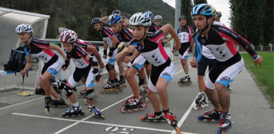 Départ d'un groupe en roller